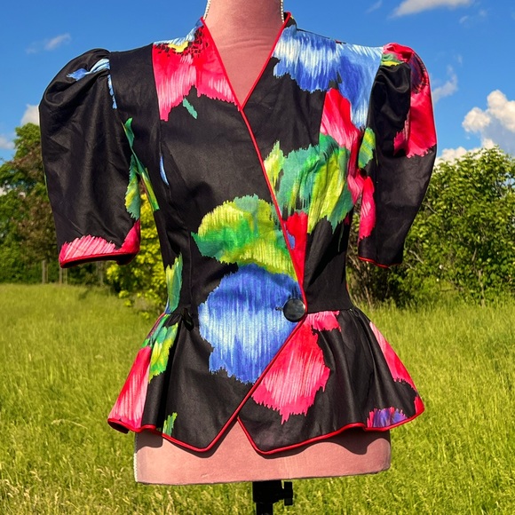 Vintage, puffy sleeve peplum top - Picture 2 of 3